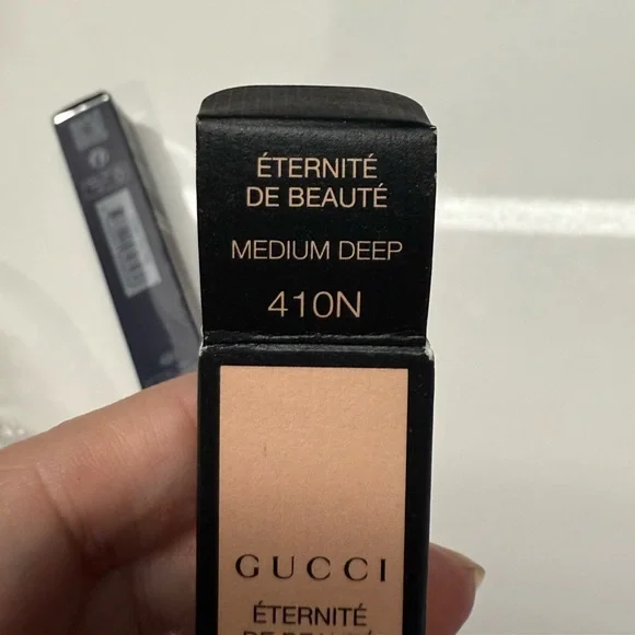 Gucci Éternité de Beauté Foundation- 410N - NIB Mini Size 0.16oz - Picture 2 of 5
